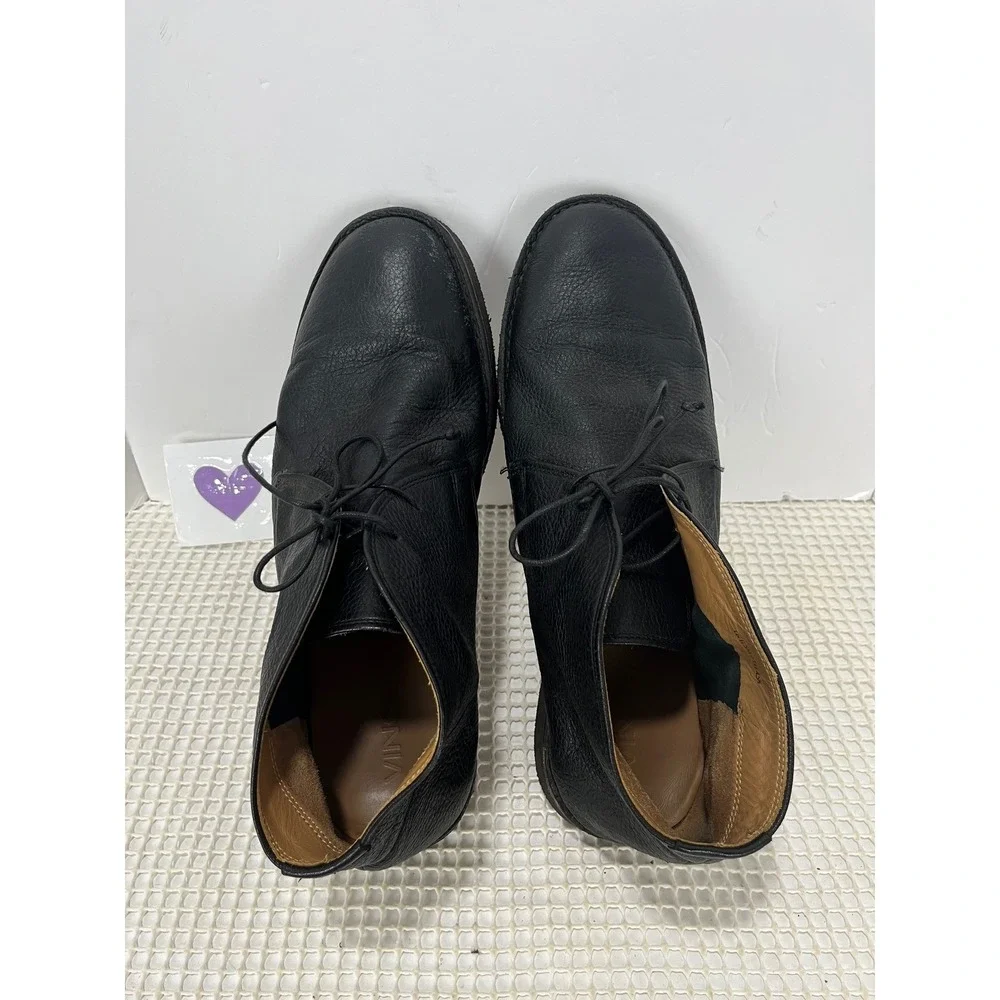Vince leather chukka